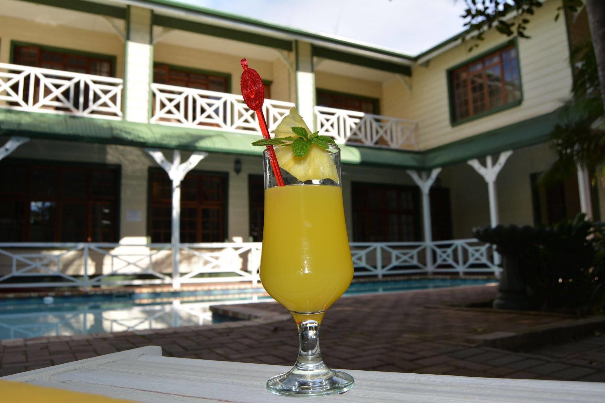 Victoria And Alfred Guest House Порт Елизабет Екстериор снимка
